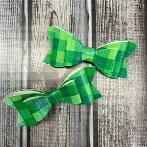 Girl’s Set of Hair Bows Green Plaid They are 3 1/2” Bows Secured on a 2” Barrett
